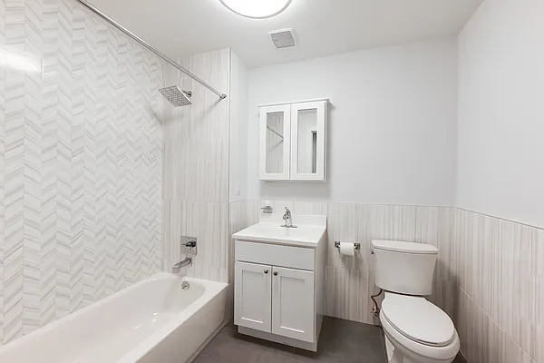 Rented by Nest Seekers International | media 16