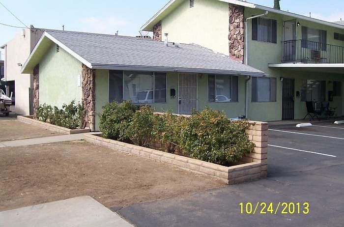 1st image of 238 W Cypress Ave