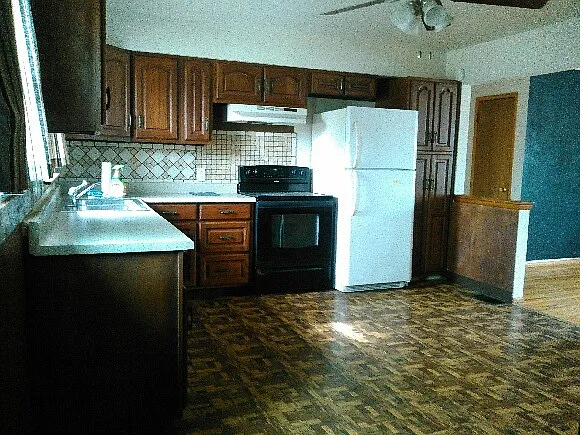 2725 Cardigan Rd photo 1