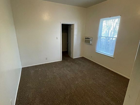 5th image of 743 N Echo Ave