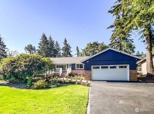 5015 NE 187th St, Lake Forest Park, WA