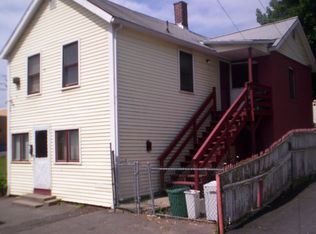 131 Center St, Holyoke, MA 01040