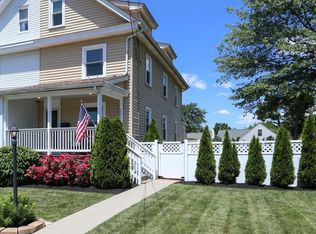 221 S 6th St, North Wales, PA 19454