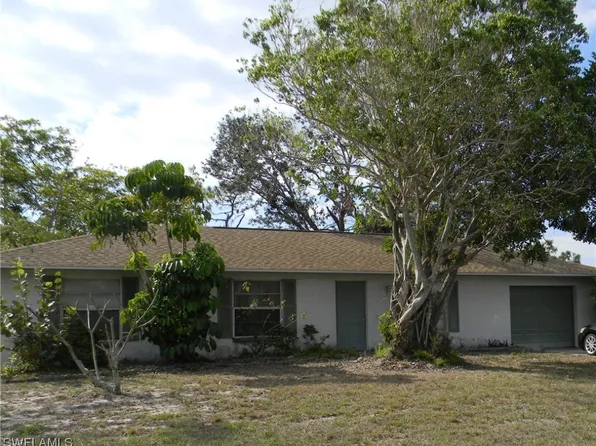 8331 Beacon Blvd, Fort Myers, FL 33907
