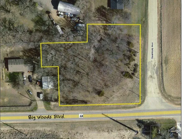 Guernsey Ave, Chaska, MN 55318