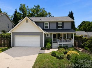 14 Grove Garden Ave, Candler, NC 28715