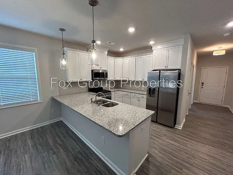 8236 McCormick St — Photo 3