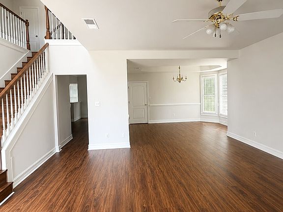 3rd image of 2900 The Terraces Way