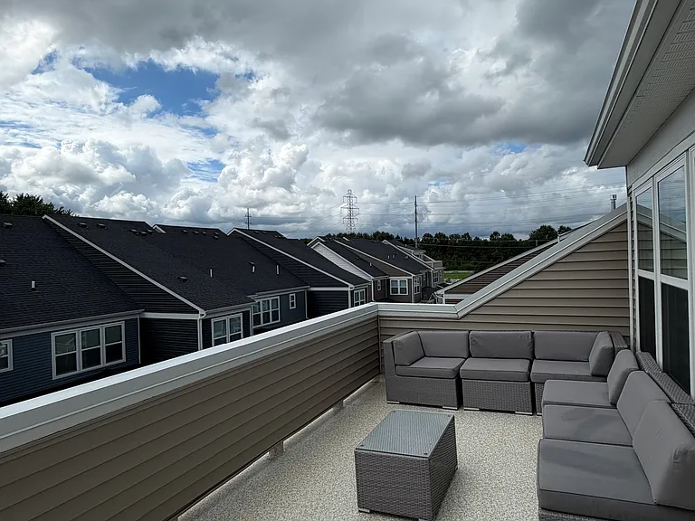 3357 Abberley Dr — Photo 20