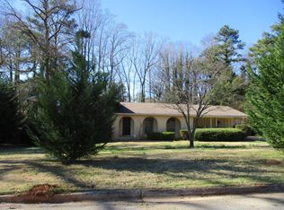 3385 Charlemagne Dr, Decatur, GA 30034