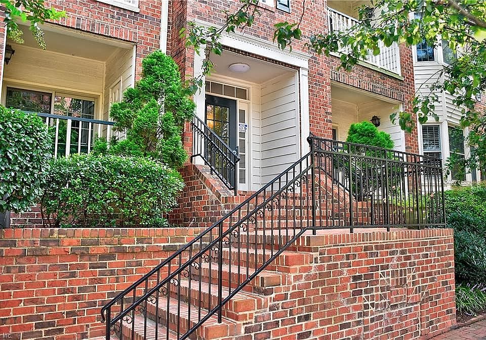 1st image of 300 Yarmouth St APT 313