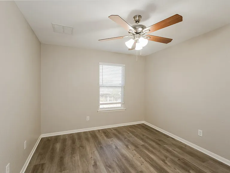 8410 Tararin Ln — Photo 13