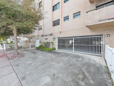 6880 Abbott Ave APT 402, Miami Beach, FL, 33141