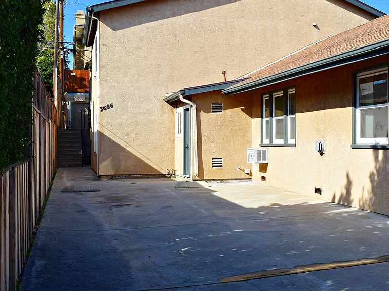 3686 Arizona St — Photo 14