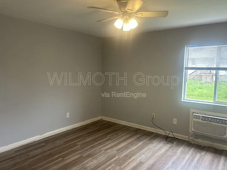 135 W Hendricks St #4 — Photo 6