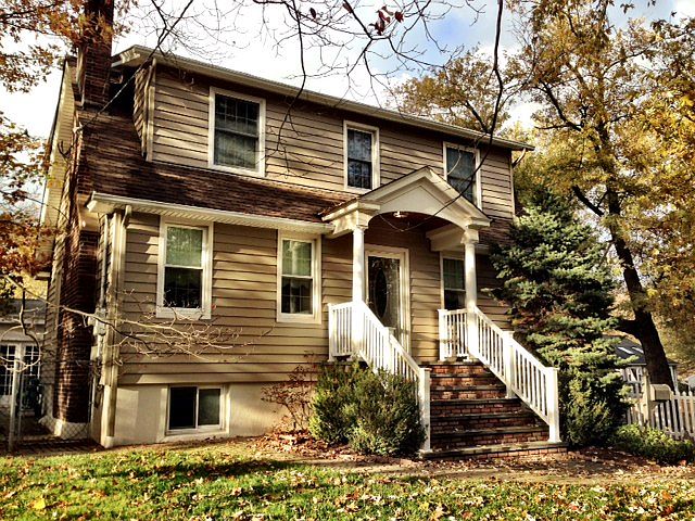 colonial vinyl siding