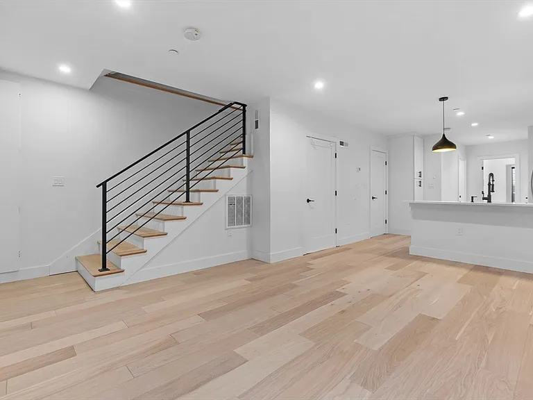 143 Trenton St #1 — Photo 4