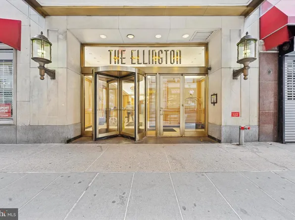 1500 Chestnut St APT 15H, Philadelphia, PA 19102