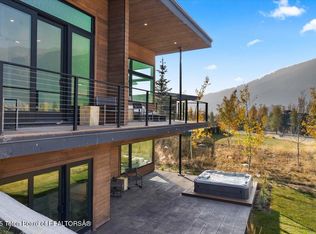 14125 Drake Dr, Jackson, WY 83001