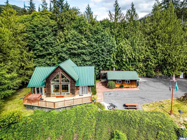 240121 Highway 101, Port Angeles, WA 98363