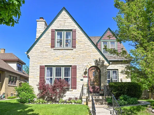2708 North 68th STREET, Milwaukee, WI 53210