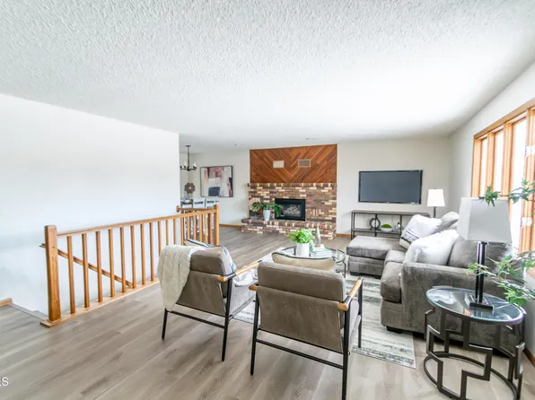 925 E Capitol Ave, Bismarck, ND 58501