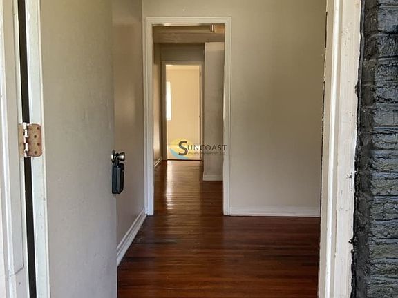 3rd image of 10310 Briarcliff Rd E