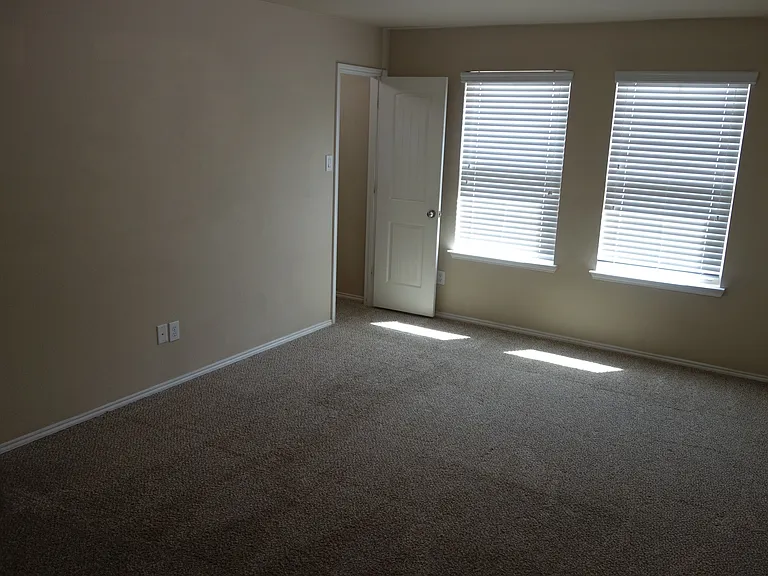 12221 Big Rock Dr — Photo 23