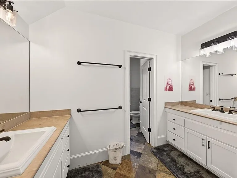 3669 Cochise Dr SE — Photo 53