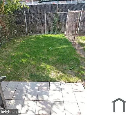 1812 N Croskey St — Photo 12