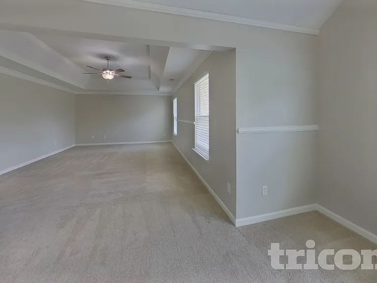 135 Belmont Ter — Photo 7