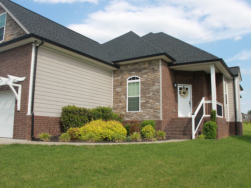 1st image of 2182 Fairfax Dr