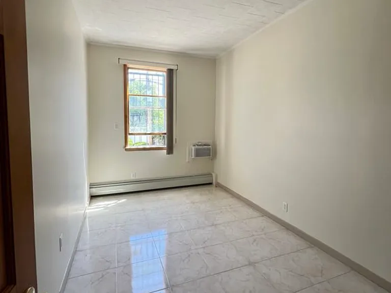 1643 Dahill Rd #1 — Photo 6