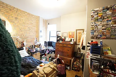 Rented by Rennit Inc.