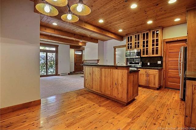 1st image of 564 Deer Valley Dr #4