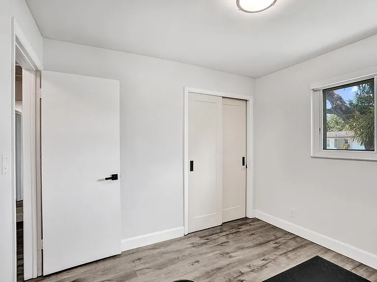 3201 SW 16th Ct — Photo 34