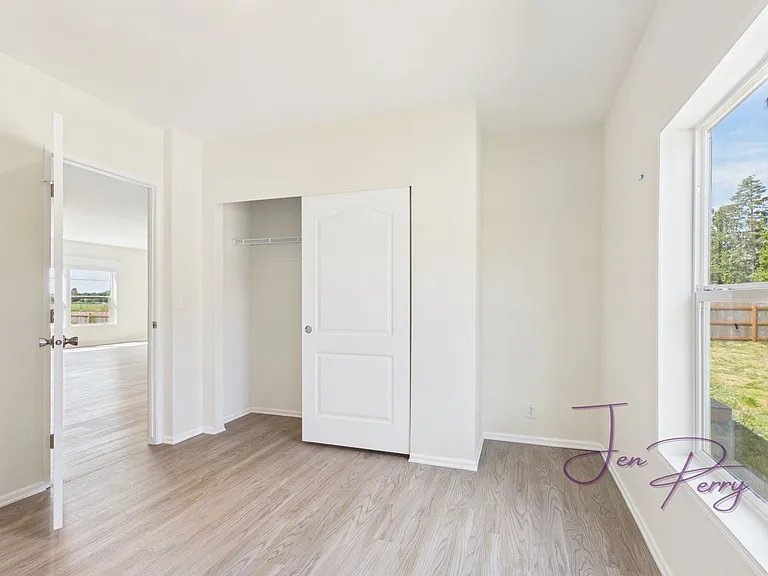 7420 Guide Meridian — Photo 24