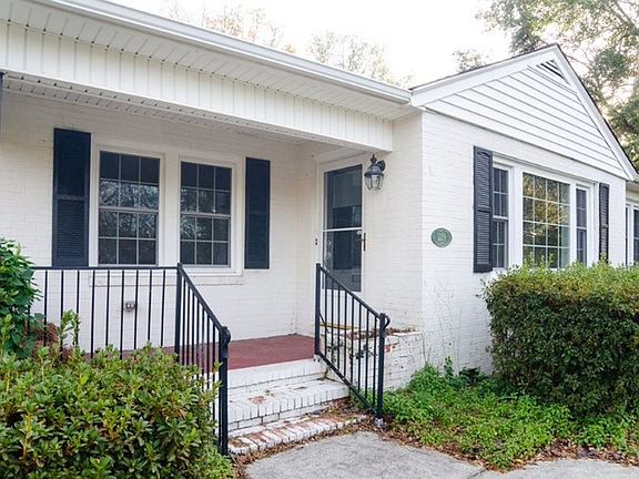 2nd image of 229 Lullwater Dr