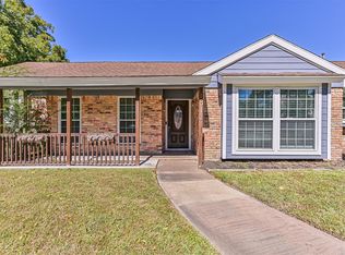 1813 Meadowview Dr, Alvin, TX 77511