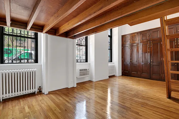 Rented by Compass | media 4