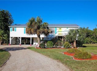 9477 Peaceful Dr, Sanibel, FL 33957