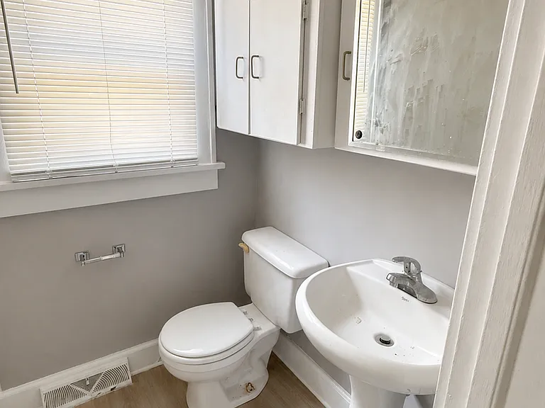 902 Bringle Ferry Rd — Photo 6