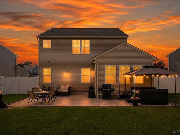2nd image of 5789 Willow Creek Ln