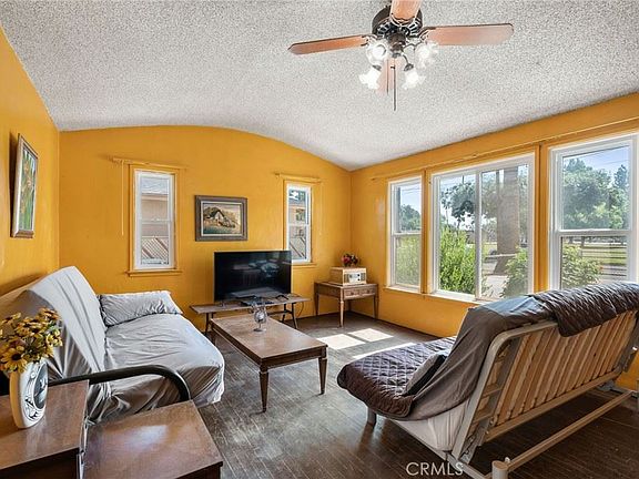 4th image of 9571 Hayes St