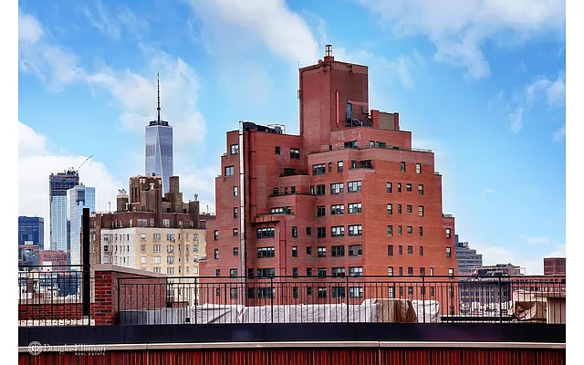 Sold by Douglas Elliman | media 14