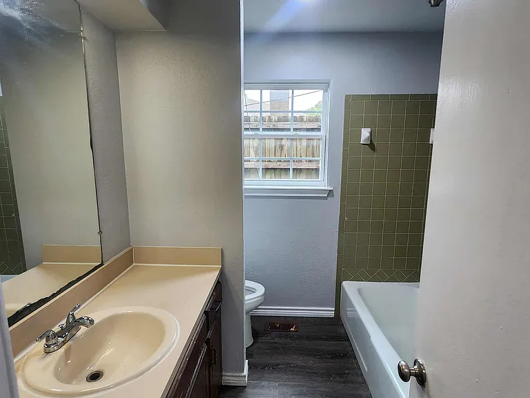 1914 N Moulton Ct — Photo 21
