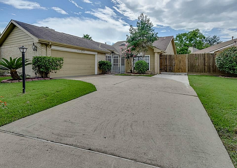 1st image of 3126 Westwick Dr