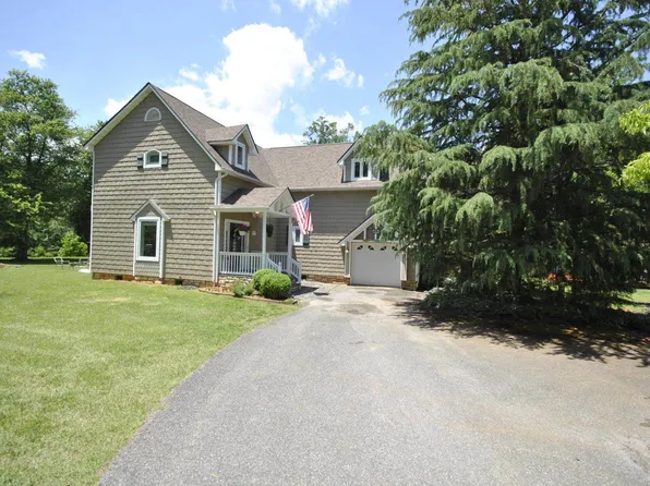762 Timberlake Dr #L36, Lynchburg, VA 24502