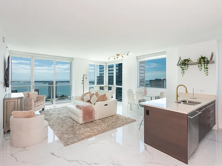 500 Brickell Ave #3802 — Photo 7