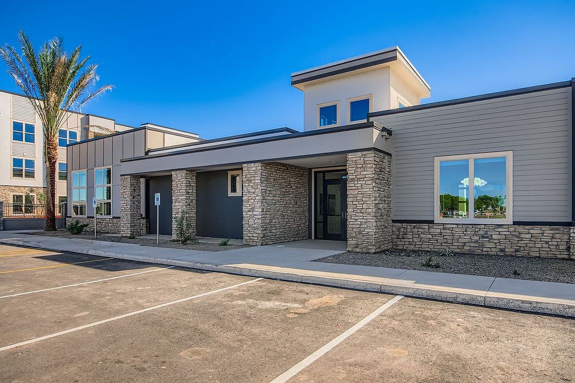 Garrett Mesa Exterior